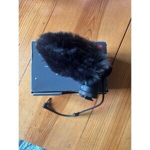 Canon DM-E100 Stereo Shotgun Microphone Camera Mic w/ Wind Screen Tested Working